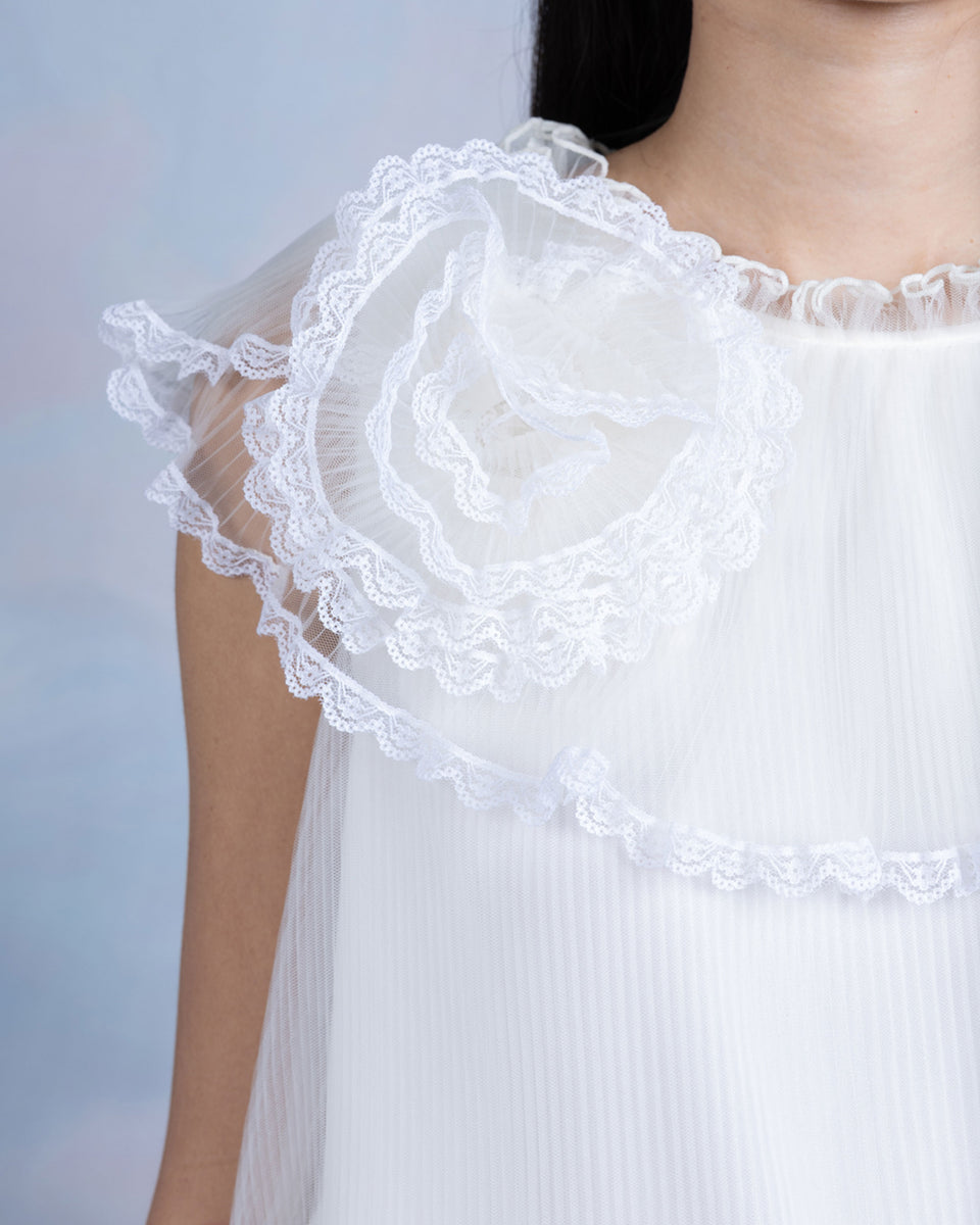 DISAYA | White Rose Bloom Top