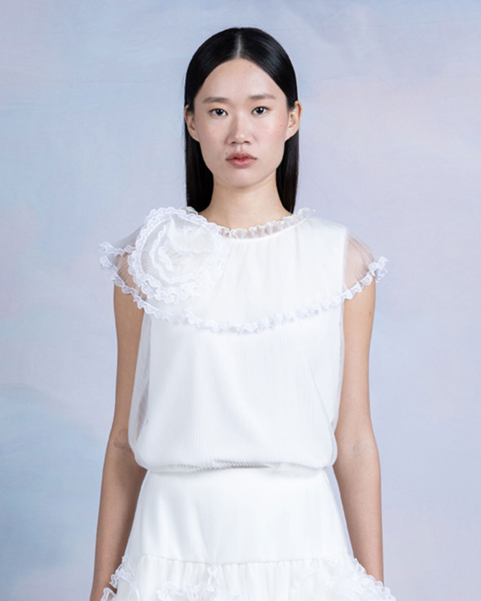 DISAYA | White Rose Bloom Top